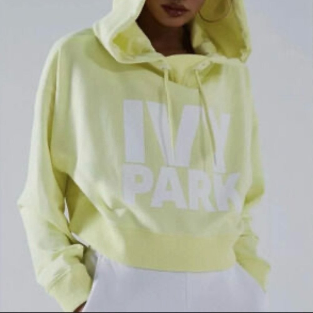 IVY PARK Cropped Yellow Hoodie Size‎ XS